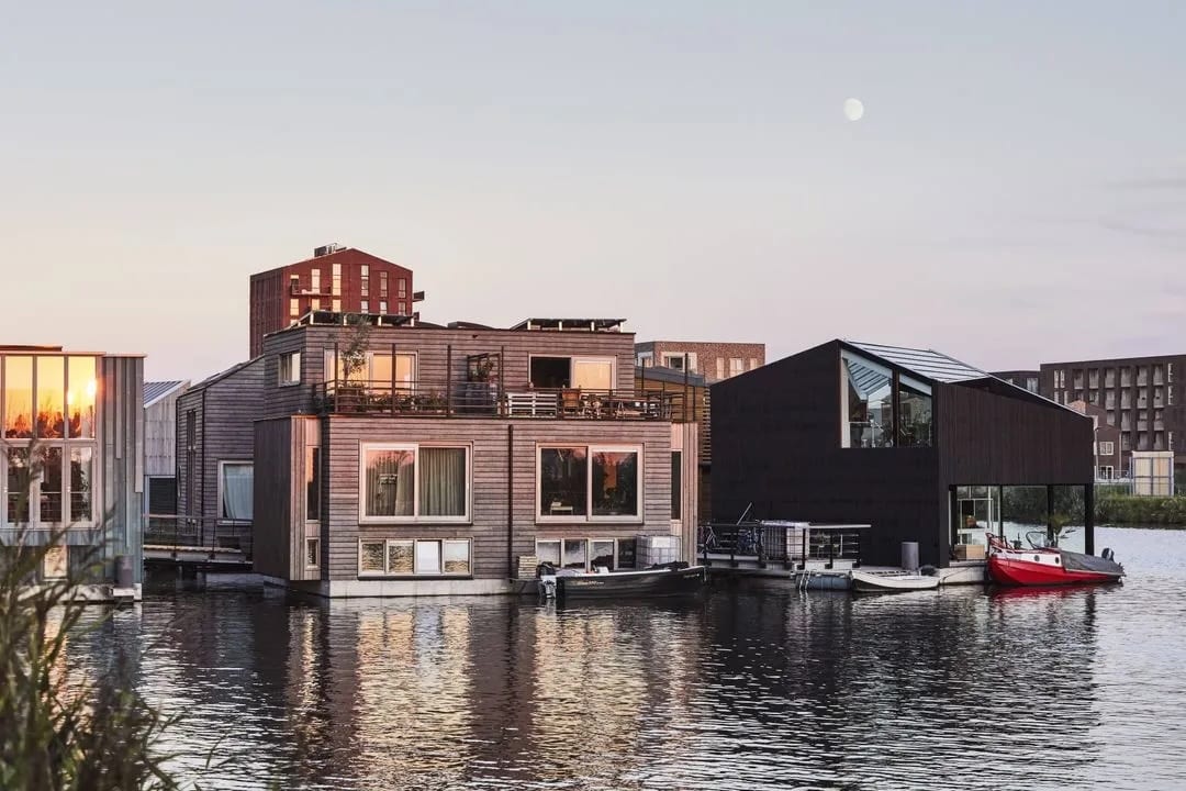 Foto van drijvende huizen